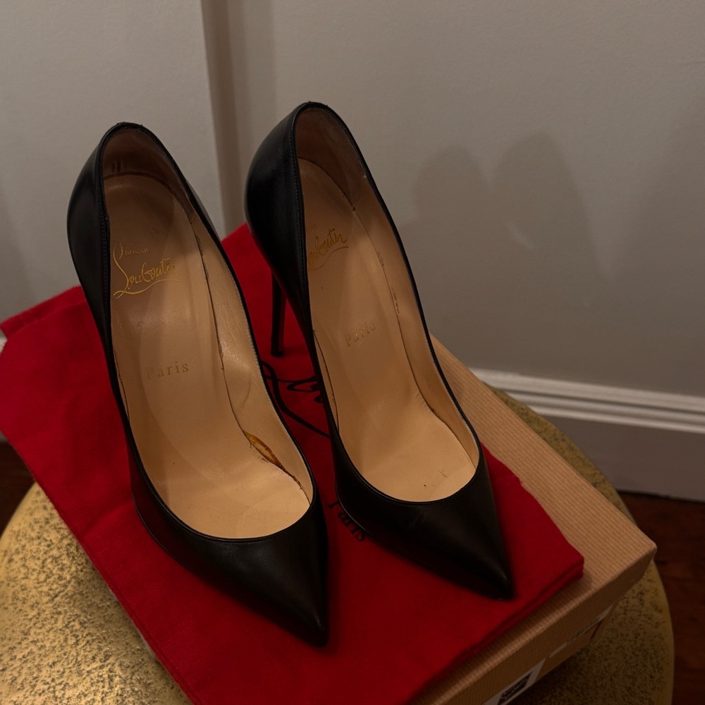 Christian Louboutin  120 Black Calf Leather Pumps Size 37 w origbox & shoe bags - Picture 7 of 16